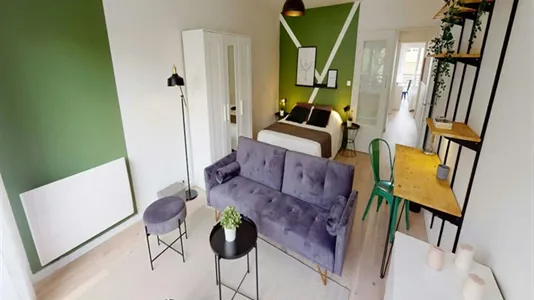 Rooms in Paris 20ème arrondissement - photo 2