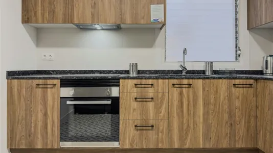 Rooms in Barcelona Eixample - photo 7