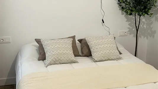 Rooms in Córdoba - photo 4