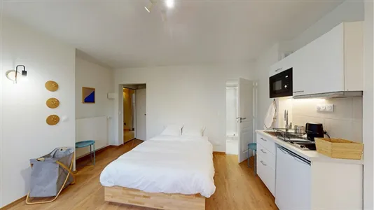 Rooms in Boulogne-Billancourt - photo 2