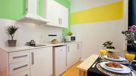 Apartments in Barcelona Ciutat Vella - photo 7