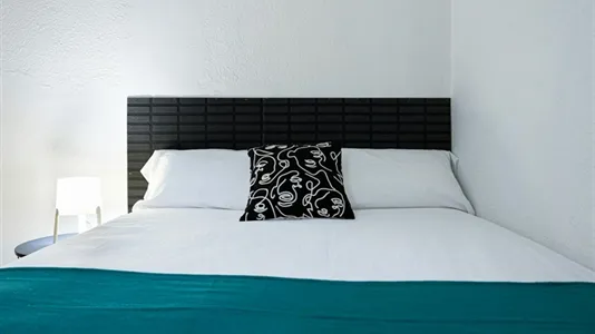 Rooms in Madrid Chamberí - photo 1