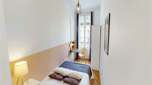 Rooms in Paris 7ème arrondissement - photo 2