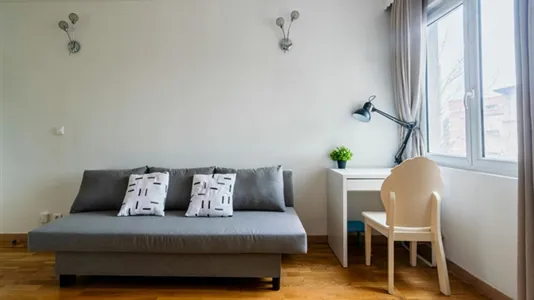 Apartments in Bobigny - photo 2