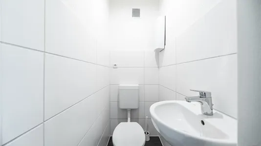 Rooms in Berlin Charlottenburg-Wilmersdorf - photo 4