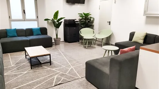 Rooms in Zaragoza - photo 9