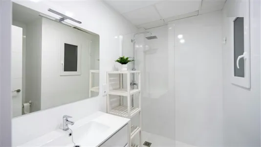 Rooms in Valencia Ciutat Vella - photo 9