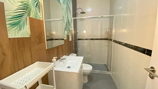 Rooms in Madrid Centro - photo 7