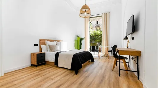 Rooms in Barcelona Eixample - photo 6