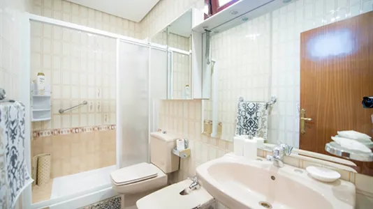 Rooms in Bilbao - photo 8