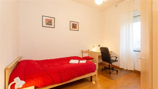 Rooms in Bernate Ticino - photo 2