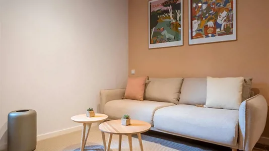 Apartments in Barcelona Eixample - photo 2