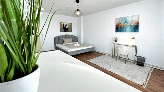 Rooms in Location is not specified - photo 1