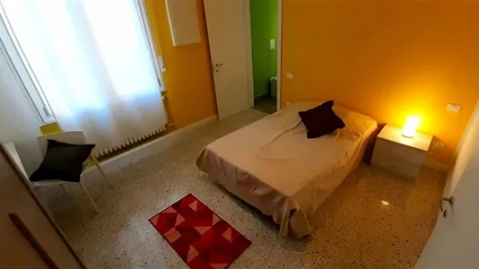 Rooms in Bologna - photo 9