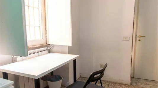 Rooms in Roma Municipio I – Centro Storico - photo 4