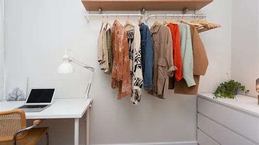 Rooms in Barcelona Eixample - photo 5