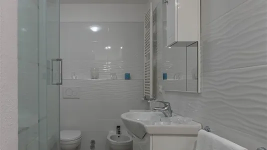 Rooms in Florence - photo 9