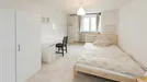Room for rent, Munich, &lt;span class=&quot;blurred street&quot; onclick=&quot;ProcessAdRequest(10930033)&quot;&gt;&lt;span class=&quot;hint&quot;&gt;See streetname&lt;/span&gt;[xxxxxxxxxxxxx]&lt;/span&gt;
