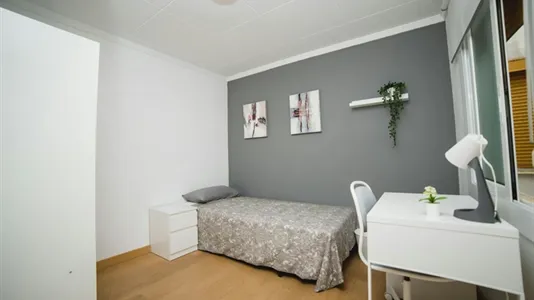 Rooms in L'Hospitalet de Llobregat - photo 3