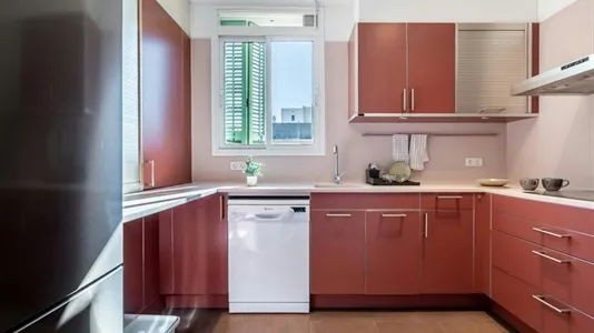 Rooms in Barcelona Eixample - photo 8