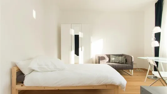 Rooms in Berlin Treptow-Köpenick - photo 1