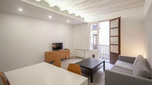 Apartments in Barcelona Sants-Montjuïc - photo 2