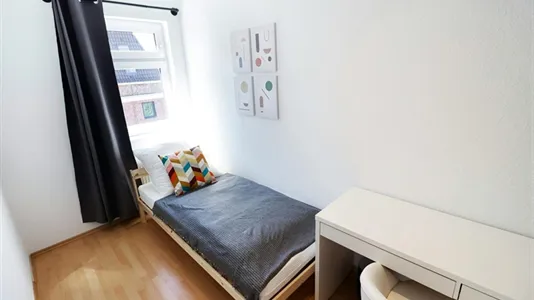 Rooms in Erfurt - photo 2