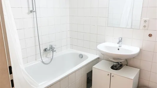 Rooms in Vienna Favoriten - photo 9