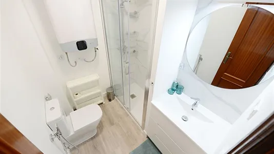 Rooms in Bilbao - photo 8