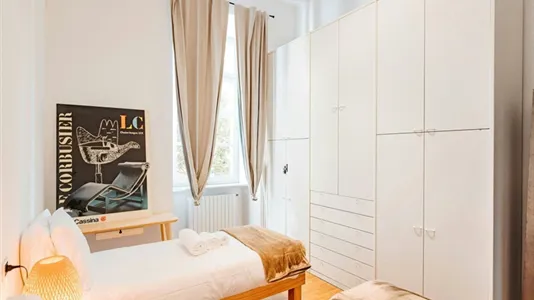 Rooms in Turin - photo 3