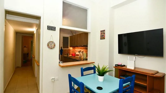 Rooms in Galatsi - photo 2