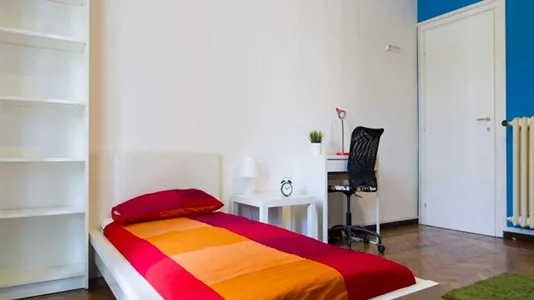 Rooms in Milano Zona 5 - Vigentino, Chiaravalle, Gratosoglio - photo 3
