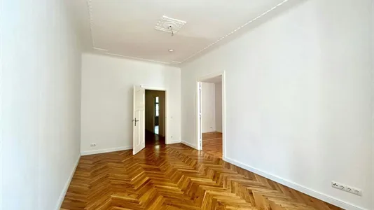 Apartments in Berlin Mitte - photo 2