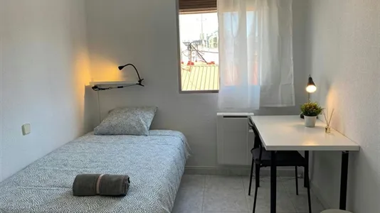 Rooms in Madrid Puente de Vallecas - photo 4
