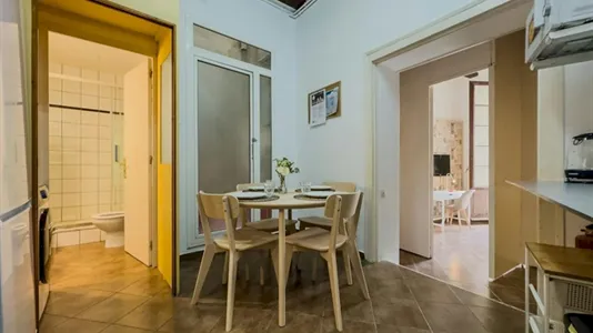 Rooms in Barcelona Ciutat Vella - photo 5