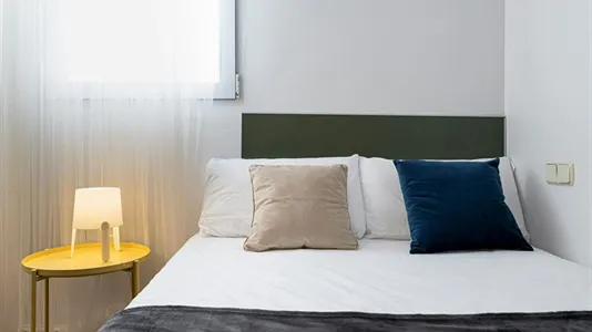 Rooms in Madrid Centro - photo 5