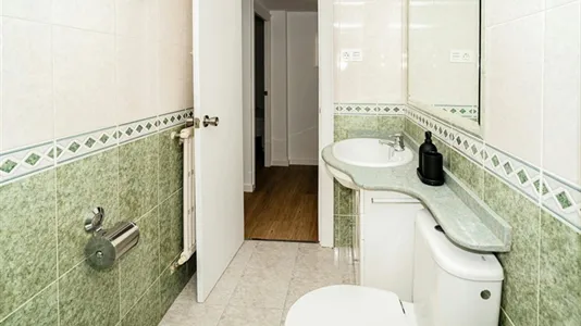 Rooms in Zaragoza - photo 9