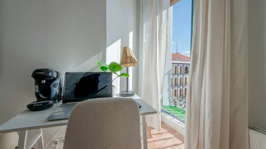 Rooms in Madrid Centro - photo 4