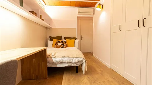 Rooms in Barcelona Sants-Montjuïc - photo 5