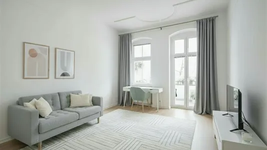 Apartments in Berlin Neukölln - photo 1
