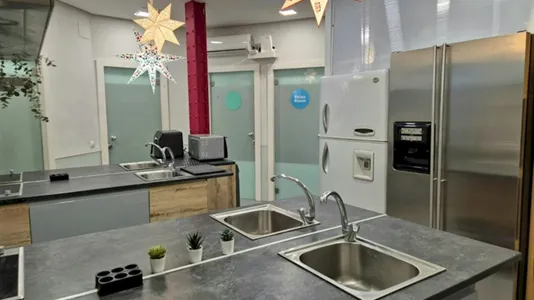 Rooms in Valencia Ciutat Vella - photo 2