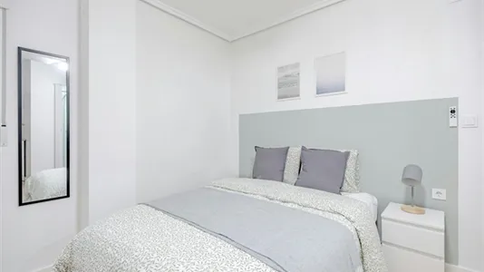 Rooms in Burjassot - photo 1