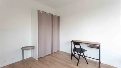 Room for rent in Versailles, Île-de-France