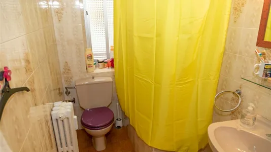 Rooms in Madrid Salamanca - photo 9