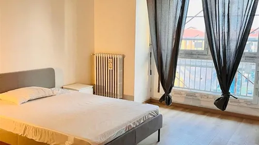 Rooms in Milano Zona 8 - Fiera, Gallaratese, Quarto Oggiaro - photo 1