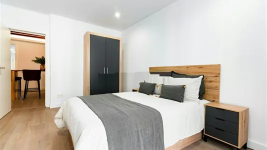 Rooms in Barcelona Eixample - photo 6