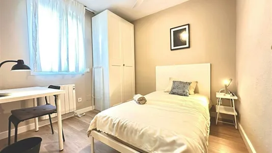 Rooms in Madrid Puente de Vallecas - photo 4