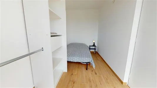 Rooms in Lyon - photo 4