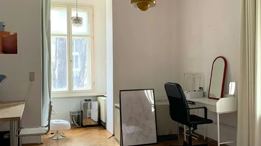 Rooms in Location is not specified - photo 1