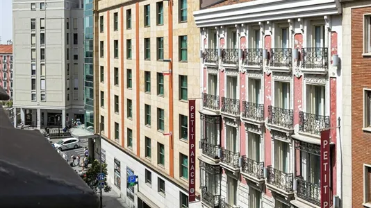 Rooms in Madrid Chamberí - photo 6